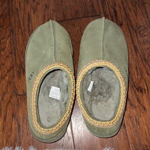 Ugg slippers